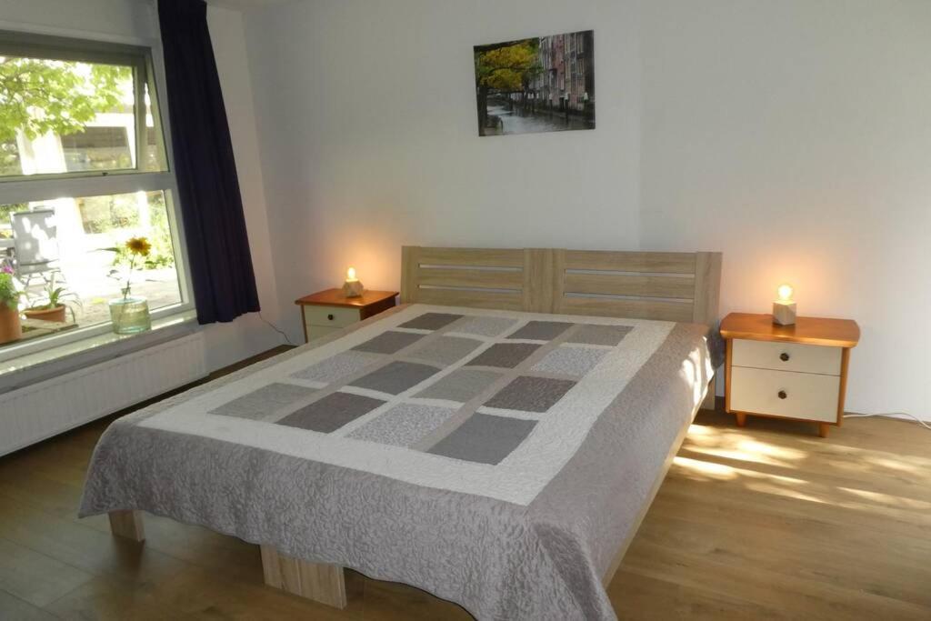 Huis Bij De Catalpa Dordrecht Bagian luar foto