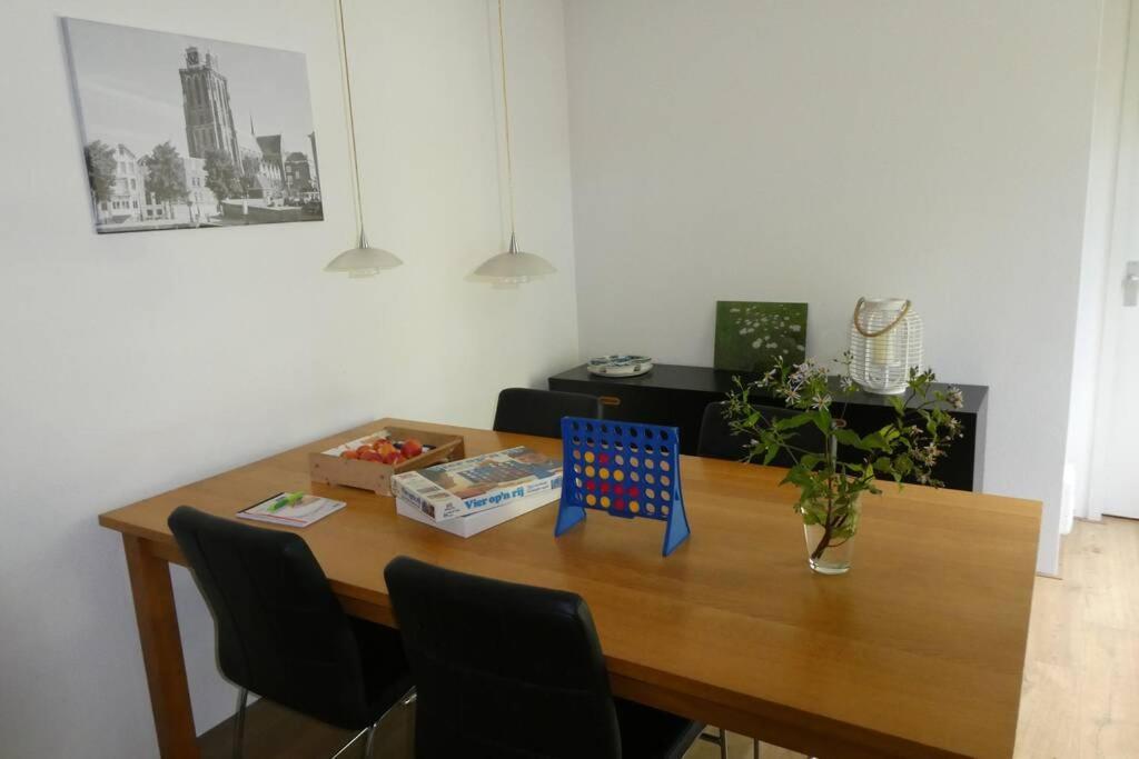 Huis Bij De Catalpa Dordrecht Bagian luar foto